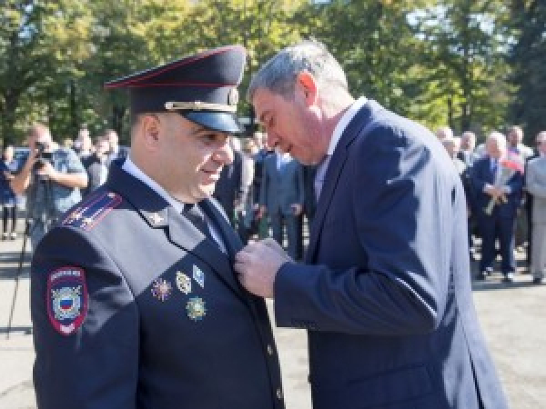 «Создали самый мощный судебный и силовой преступный синдикат». Жители Кубани просят федеральные власти защитить их от Арутюняна и Кисляка