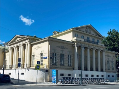 «Гламур вместо глубины: как Сити на Москва 24 превращает историю Пречистенки в туристический буклет