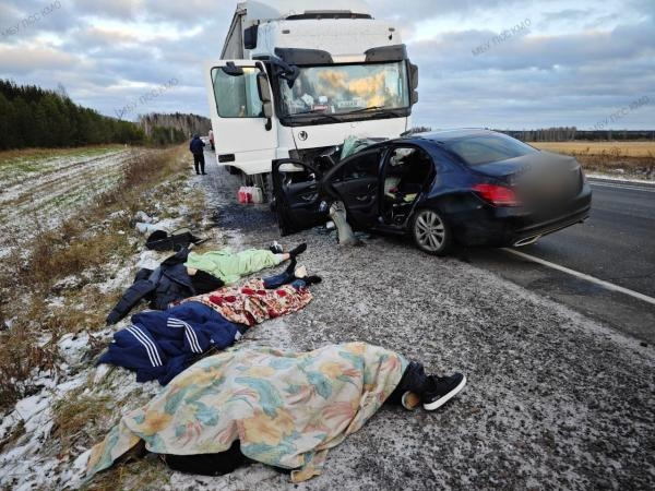 Трагедия на Шмитовском проезде: Мотоциклист погиб в страшном ДТП