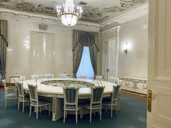 Коррупционные связи Сергуниной и Погребенко: как мэрия Москвы помогает бизнесу за счет москвичей