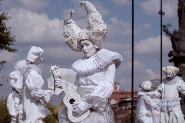 «Театральный бульвар - 2025»: фестиваль громких обещаний и разочарований