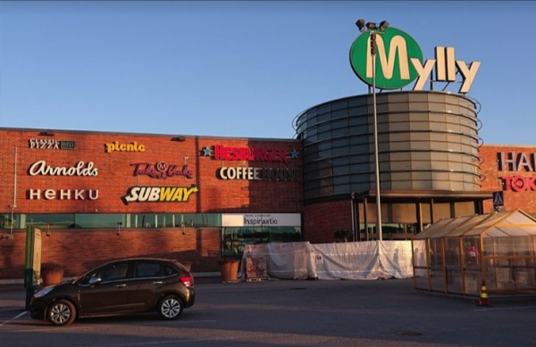 Тенденции торговой недвижимости Москвы: рост свободных площадей в небольших ТЦ как симптом глубоких проблем рынка