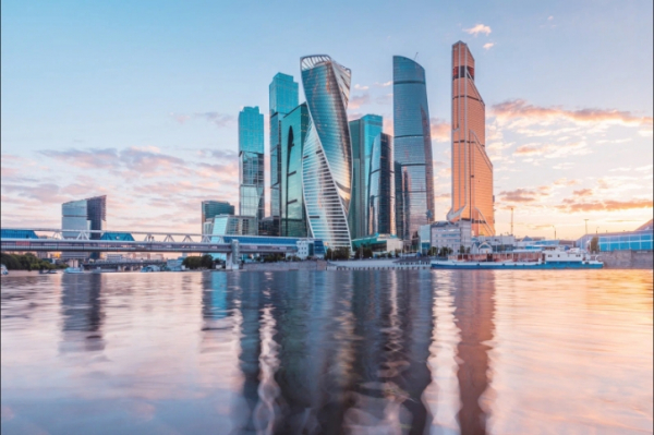 Вот критическая статья в стиле Навального на основании предоставленной информации: